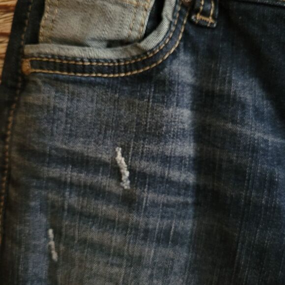 "Sliver" men's jeans ( fluid denim) Distressed, size : 26/32" preo-owned - Picture 6 of 9